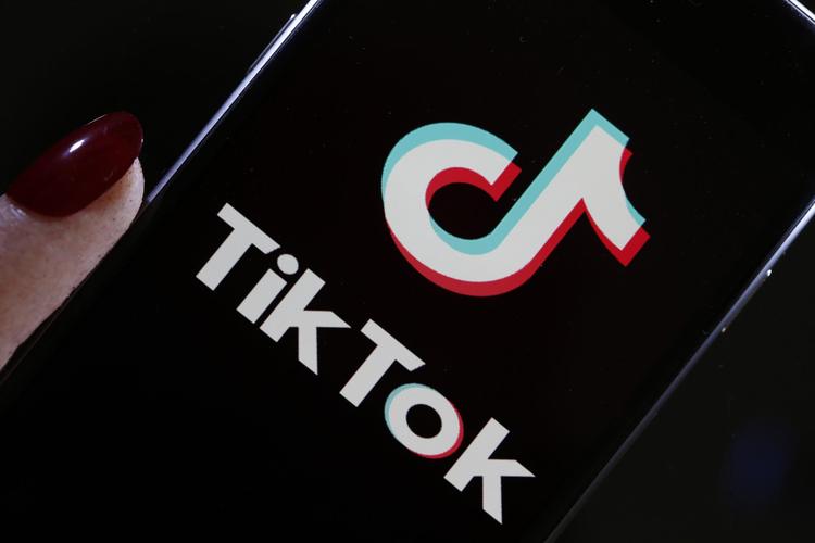 How TikTok's Platform Promotes Cultural Exchange 